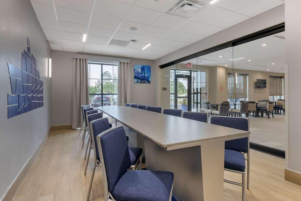 Comfort Inn & Suites Jacksonville - Orange Park Near Naval Air Station Удобства фото